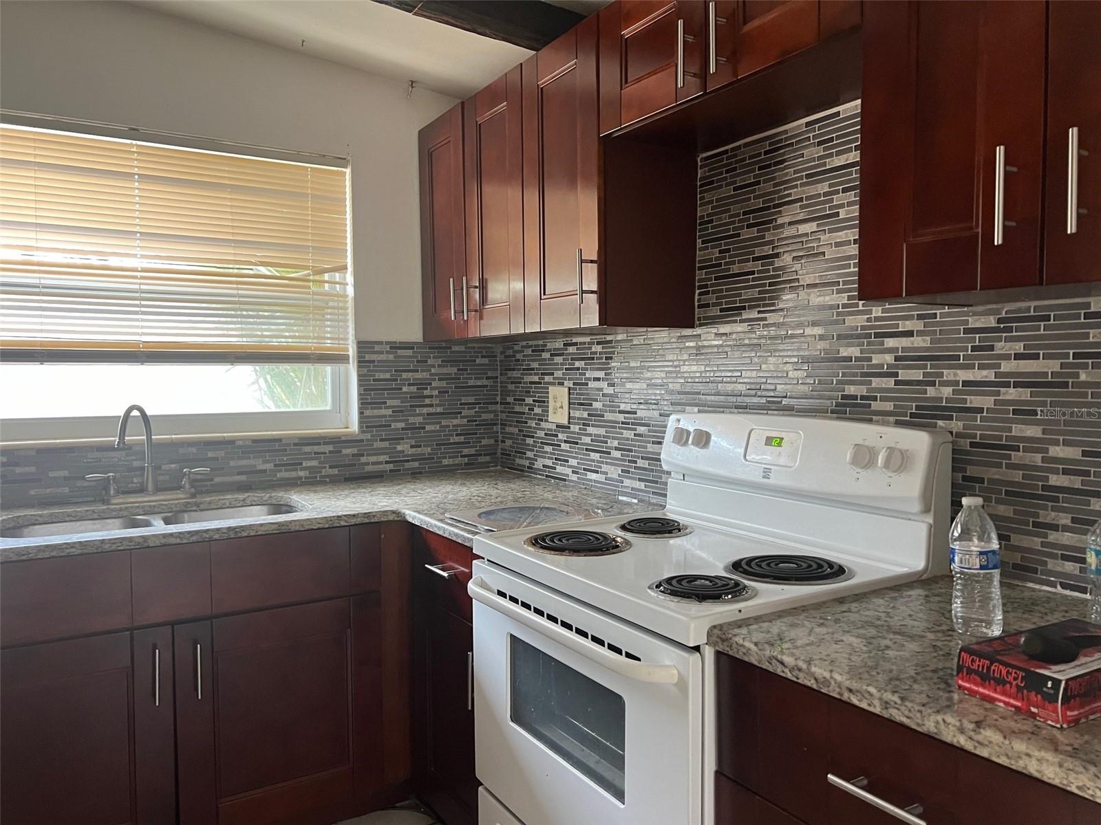 1373 FAIRFAX RD, CLEARWATER, FL, 33764