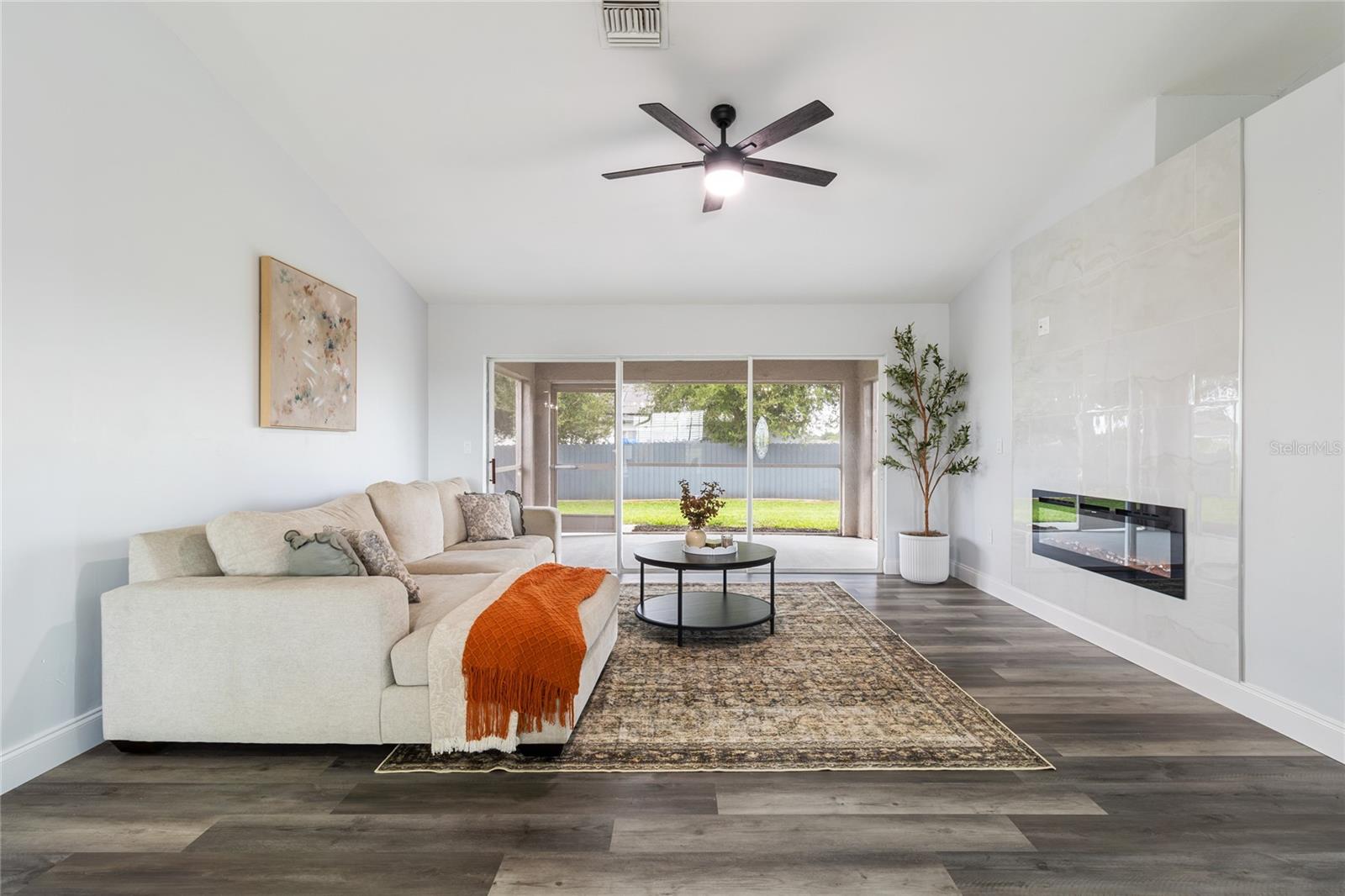 1021 NW 10TH AVE, CAPE CORAL, FL, 33993