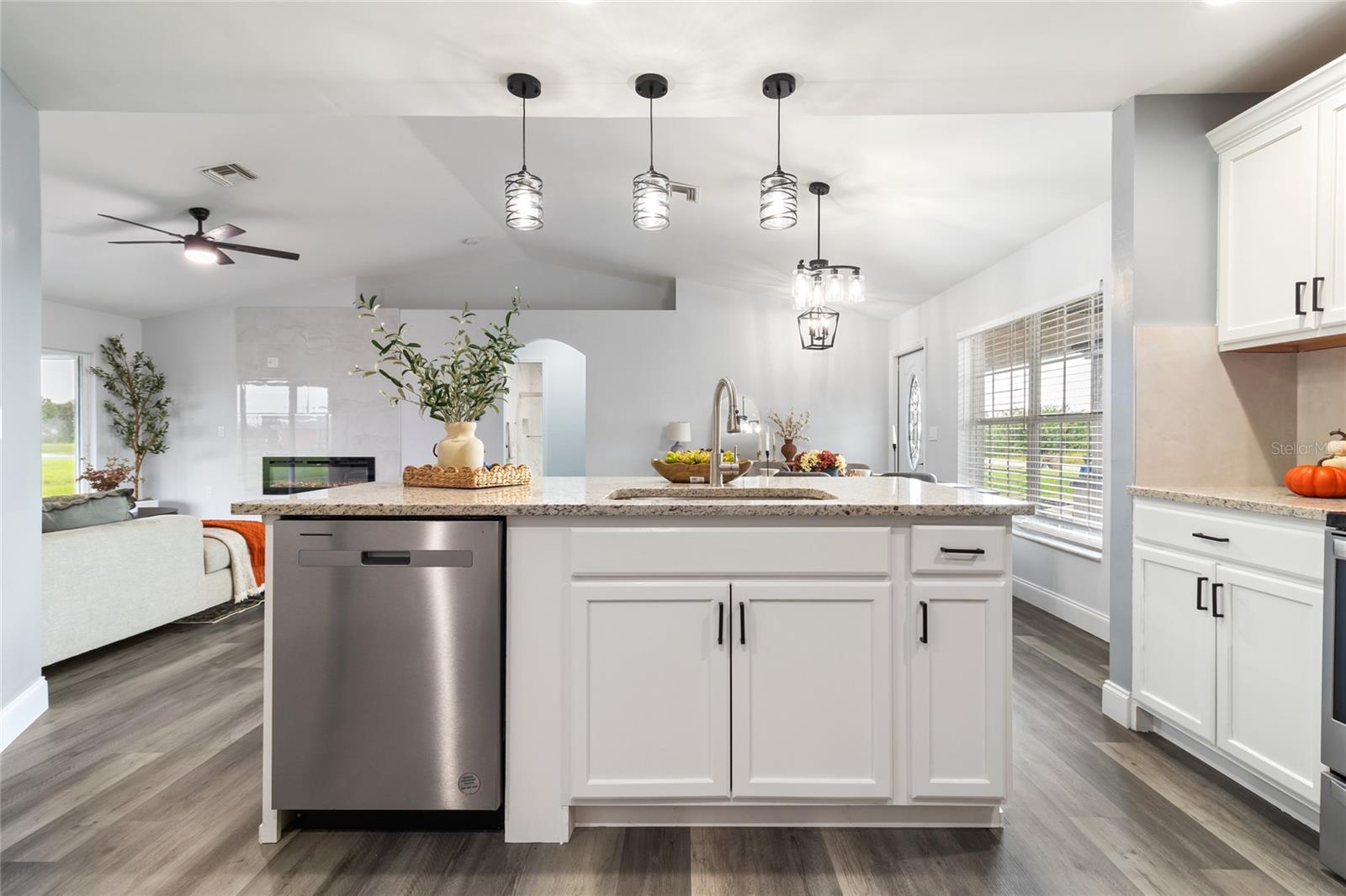 1021 NW 10TH AVE, CAPE CORAL, FL, 33993