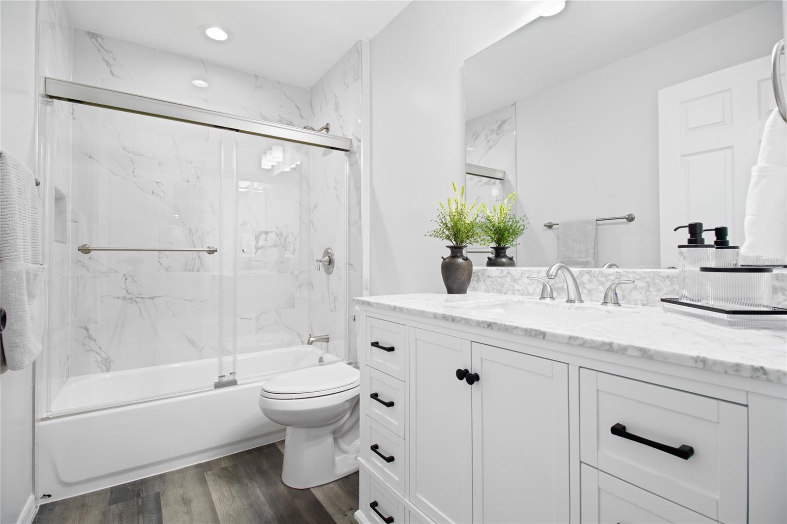 1021 NW 10TH AVE, CAPE CORAL, FL, 33993