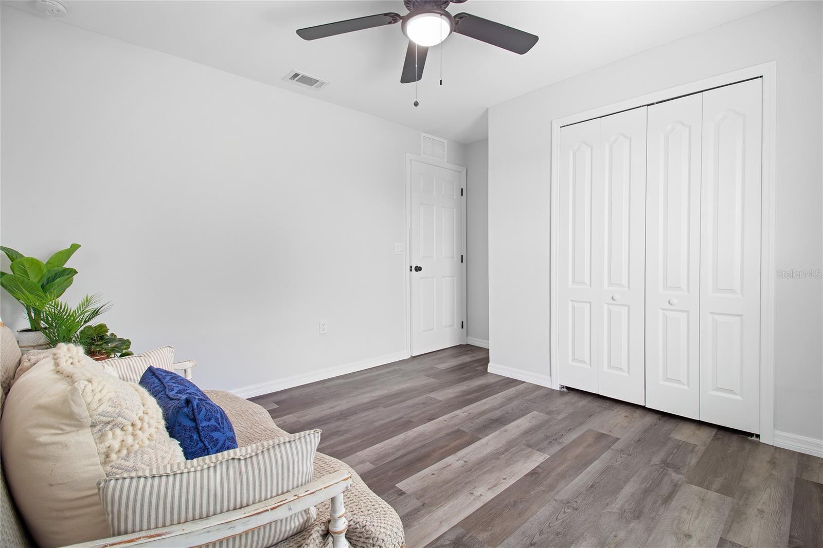 1021 NW 10TH AVE, CAPE CORAL, FL, 33993