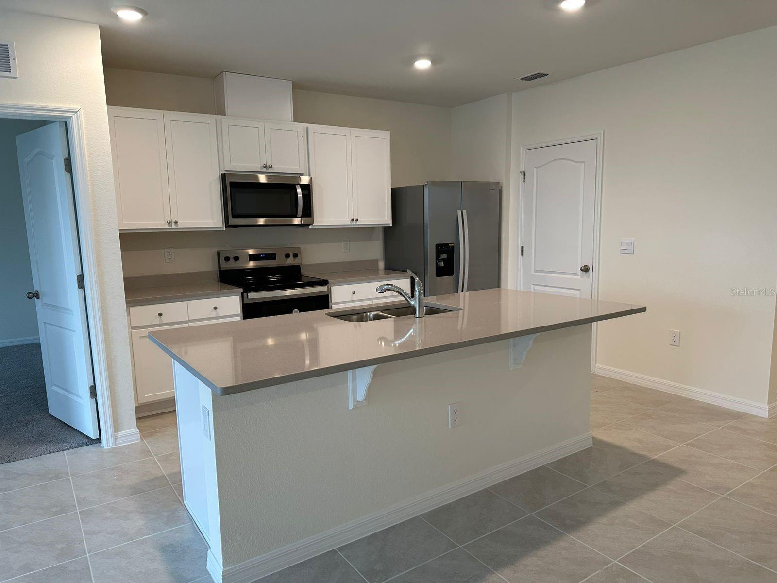308 TAYLOR GROVES, LAKE WALES, FL, 33898