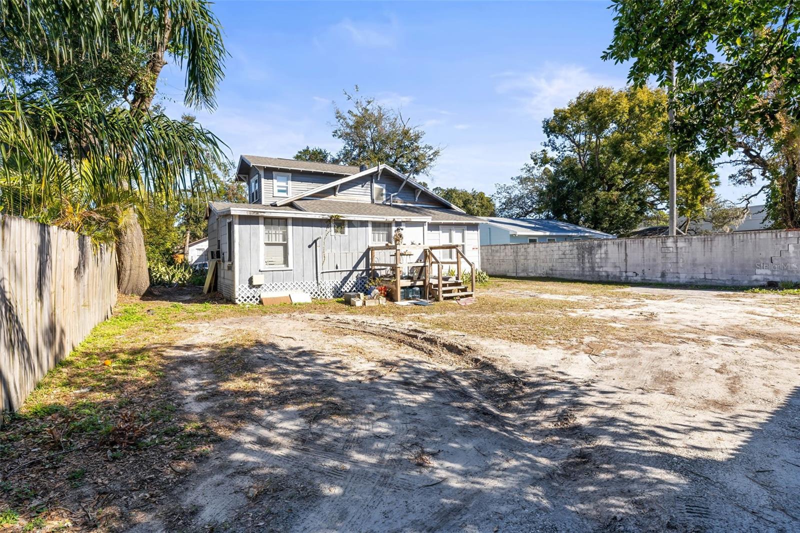 607 E LOUISIANA AVE, TAMPA, FL, 33603