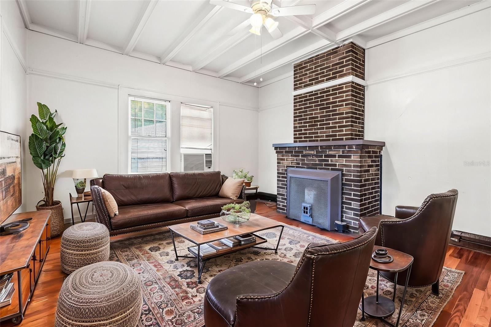 607 E LOUISIANA AVE, TAMPA, FL, 33603