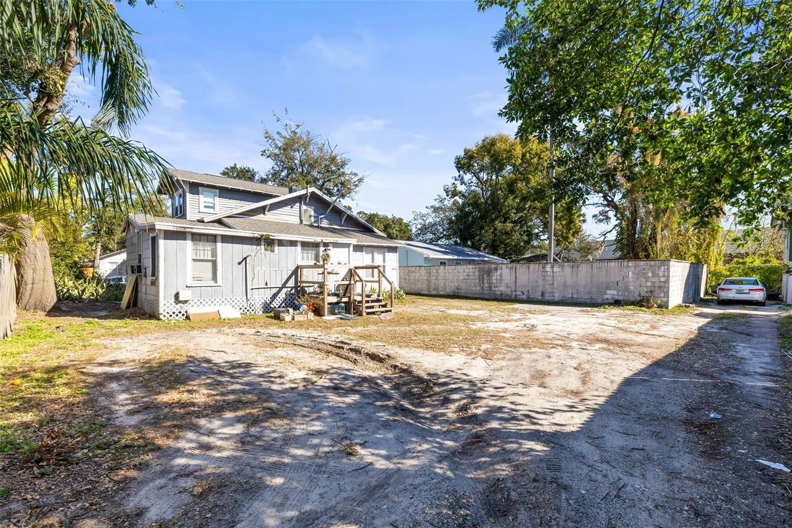 607 E LOUISIANA AVE, TAMPA, FL, 33603