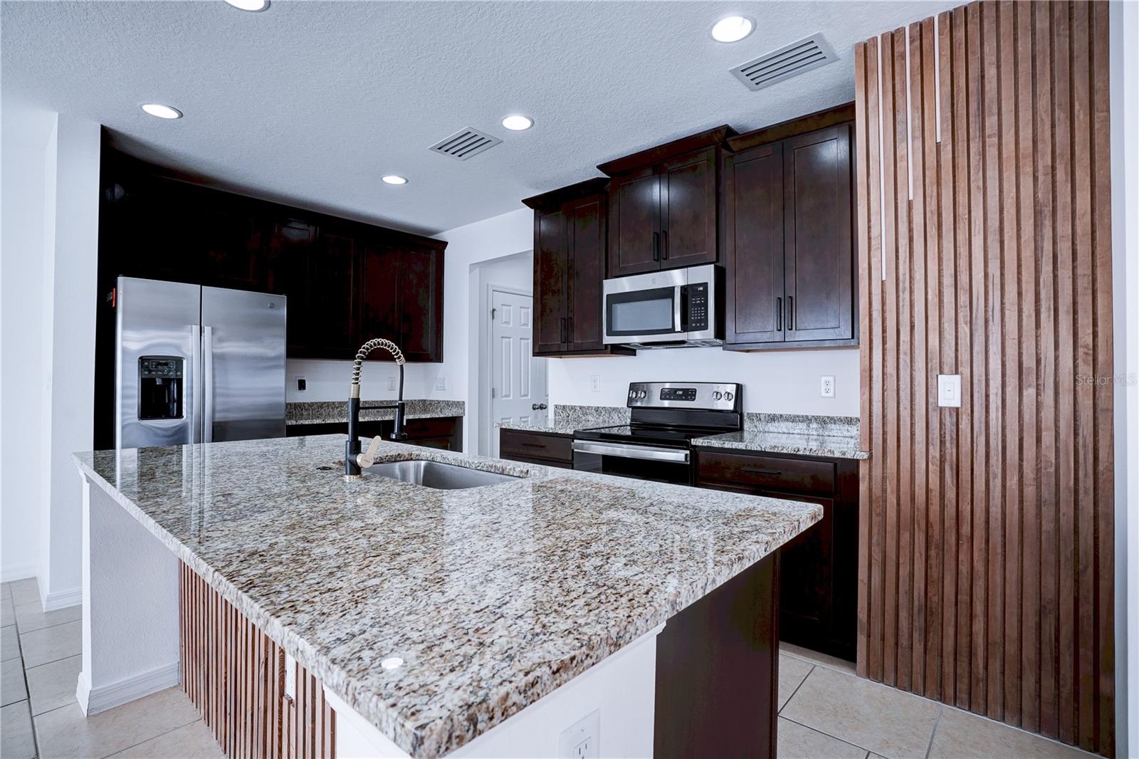 1726 TREE SHADE DR, DAVENPORT, FL, 33837