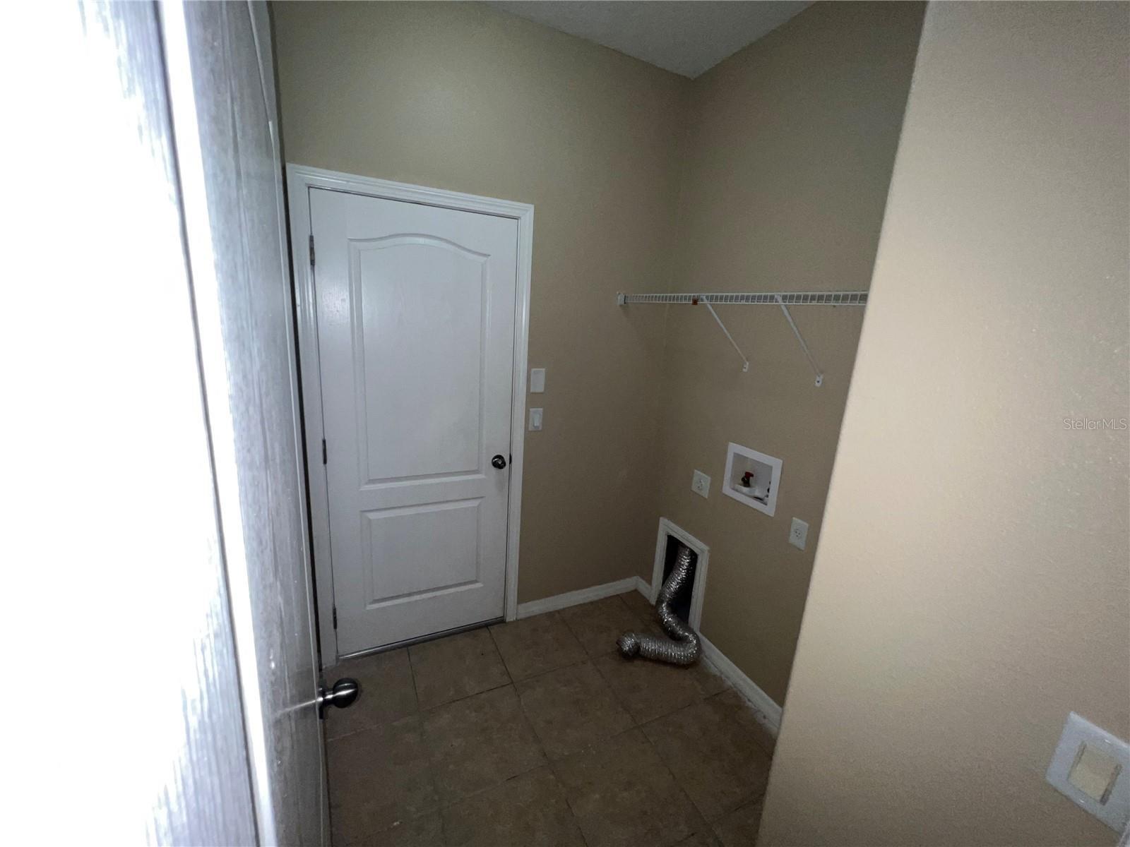 8115 ALAMOSA WOOD AVE, RUSKIN, FL, 33573
