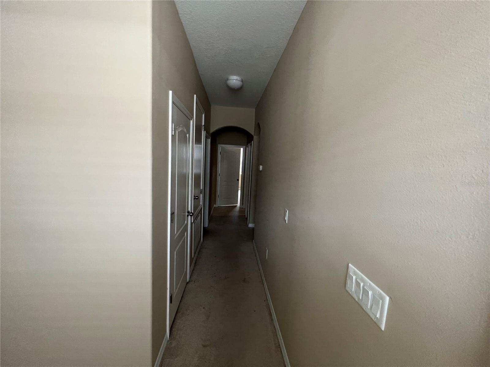 8115 ALAMOSA WOOD AVE, RUSKIN, FL, 33573