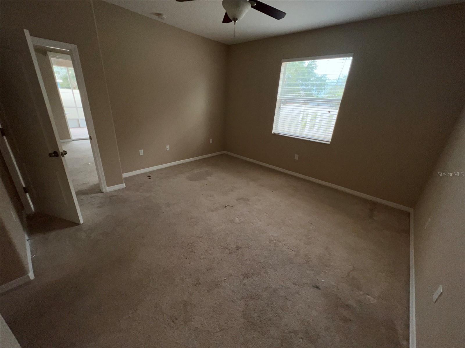 8115 ALAMOSA WOOD AVE, RUSKIN, FL, 33573