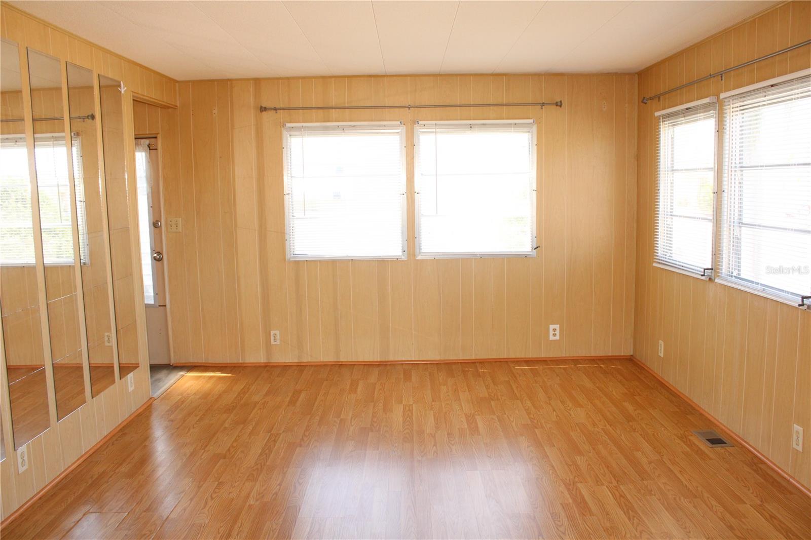 204 50TH AVENUE DR W, BRADENTON, FL, 34207
