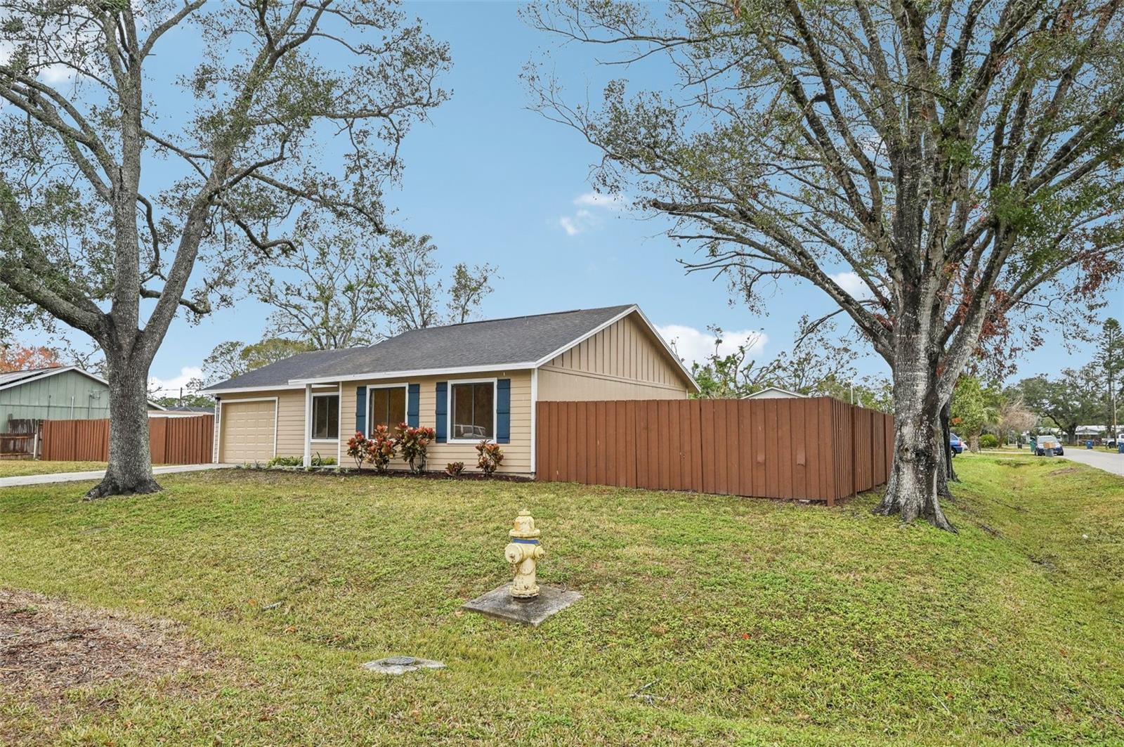 5915 29TH AVENUE DR E, BRADENTON, FL, 34208