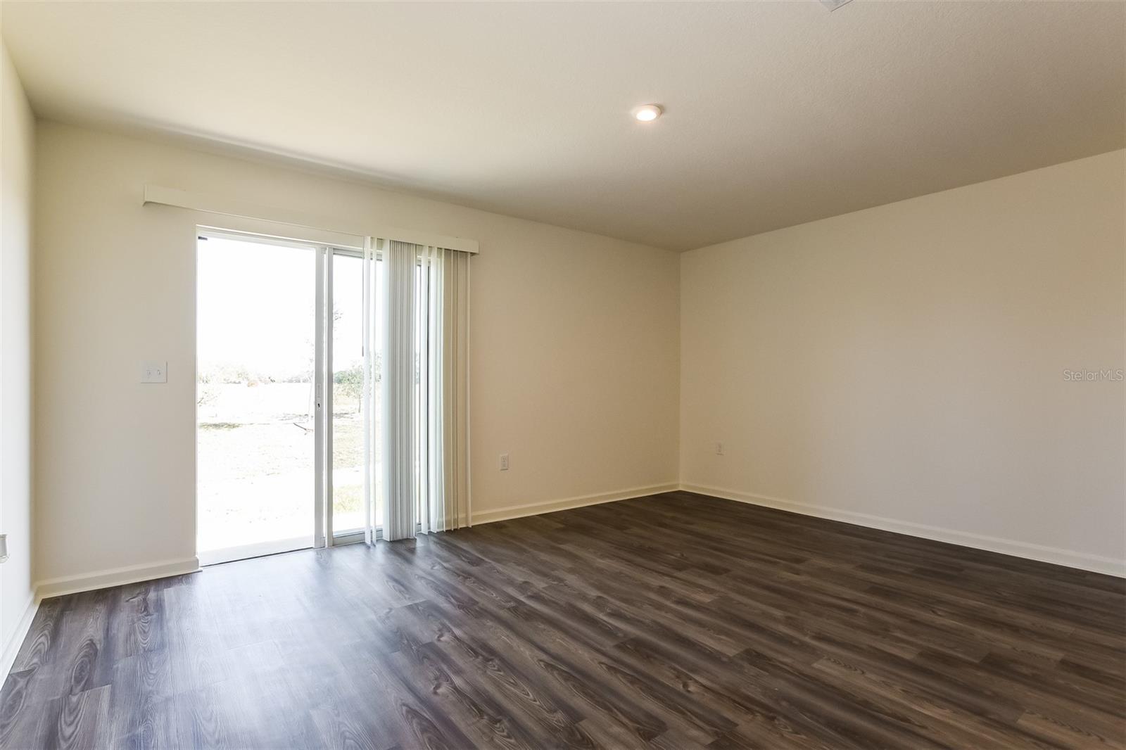 2007 IOWA DR, SUMTERVILLE, FL, 33585