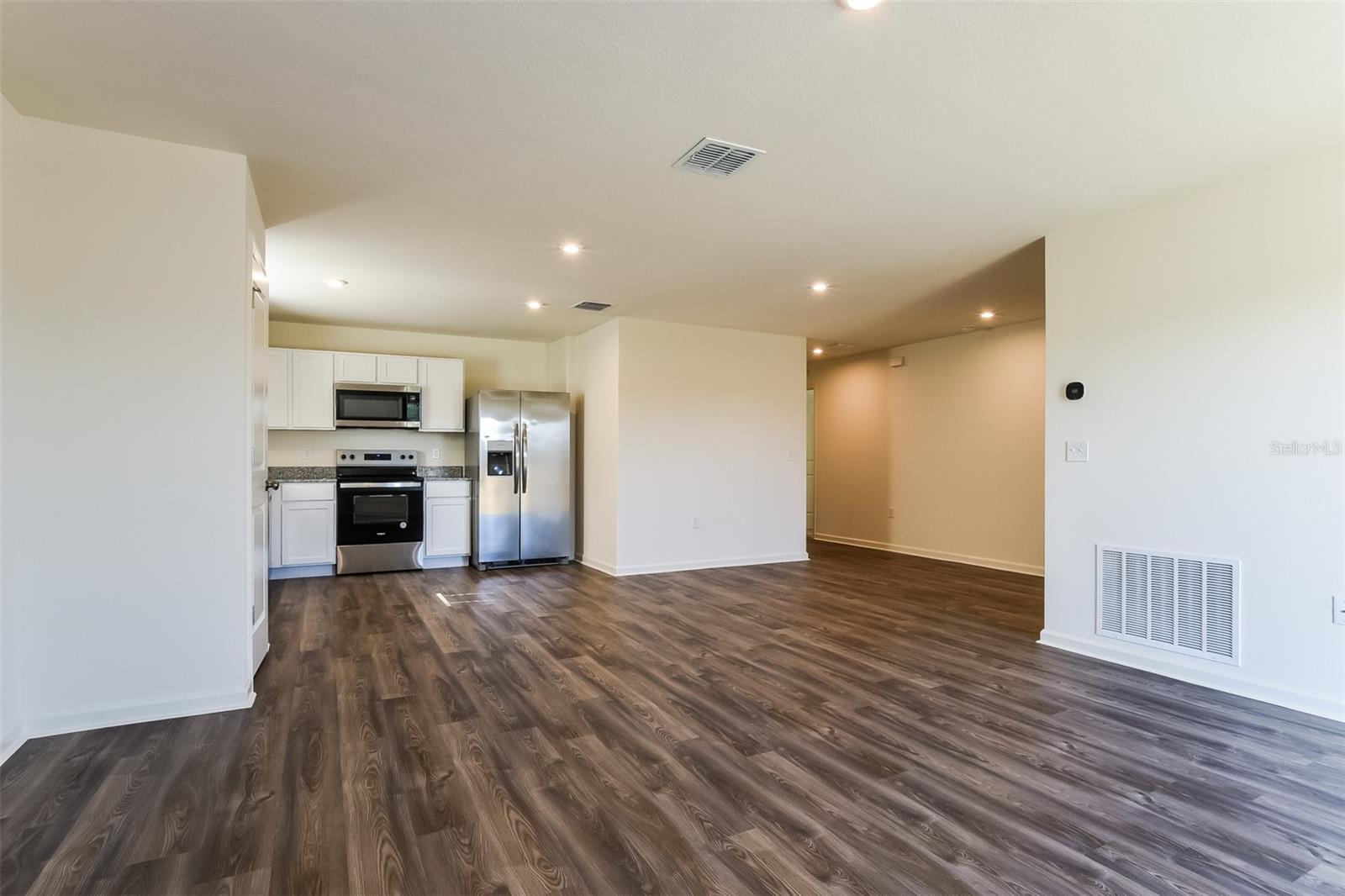 2007 IOWA DR, SUMTERVILLE, FL, 33585