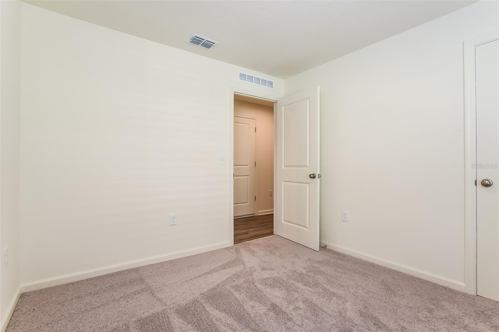 2007 IOWA DR, SUMTERVILLE, FL, 33585