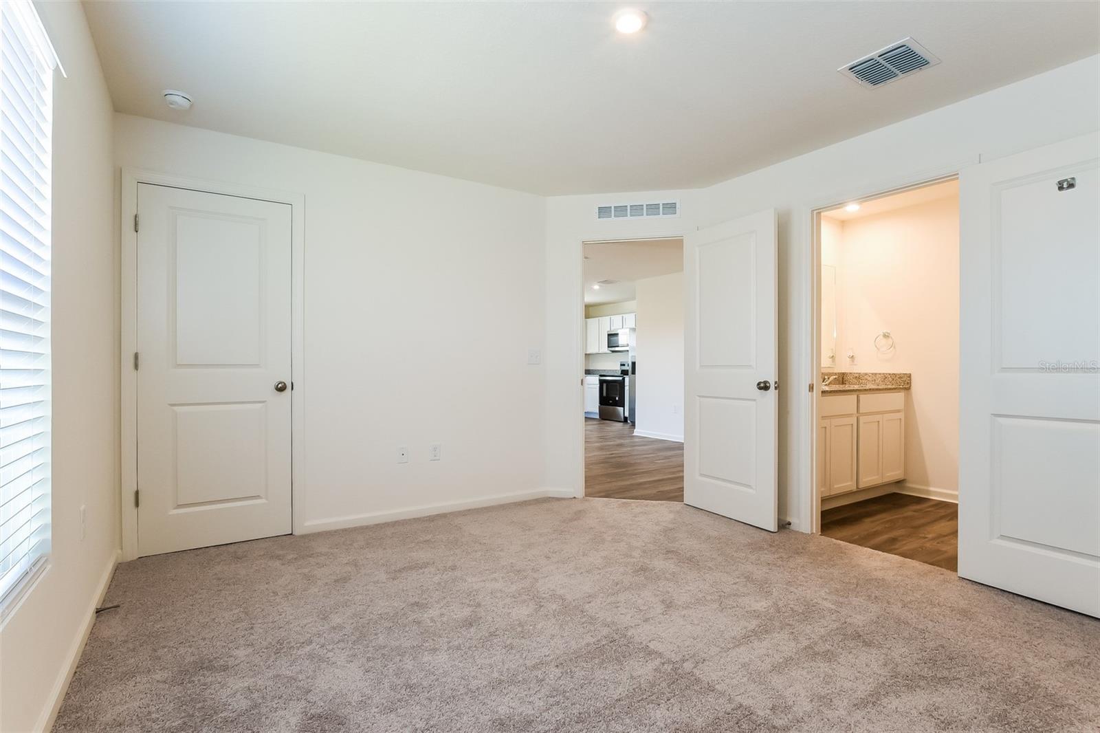 2007 IOWA DR, SUMTERVILLE, FL, 33585