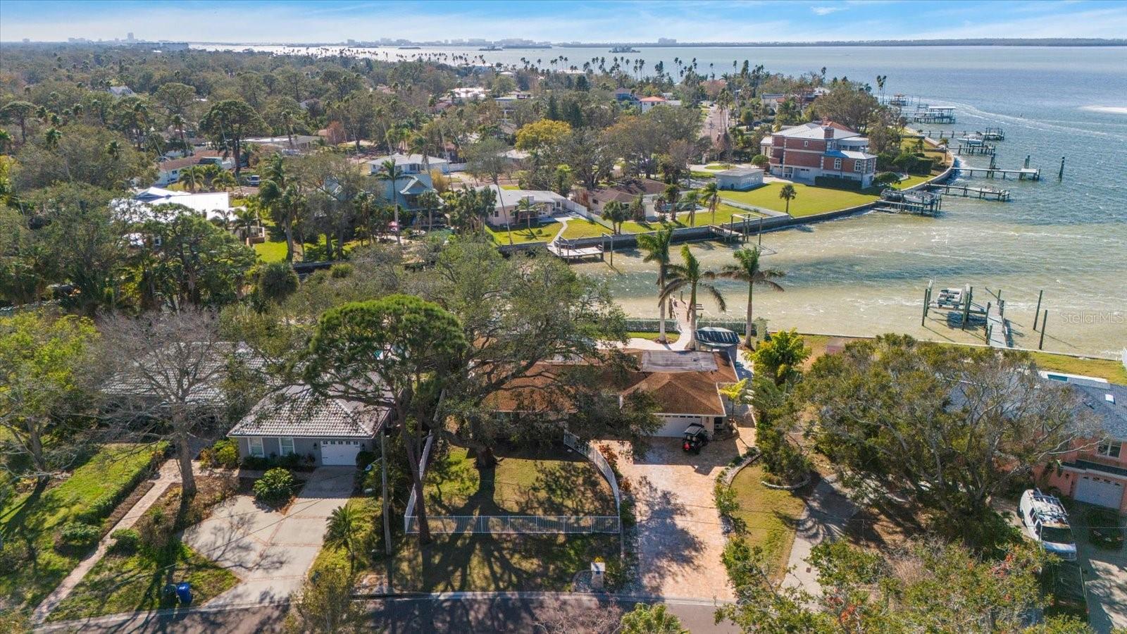 103 SHORE DR, DUNEDIN, FL, 34698