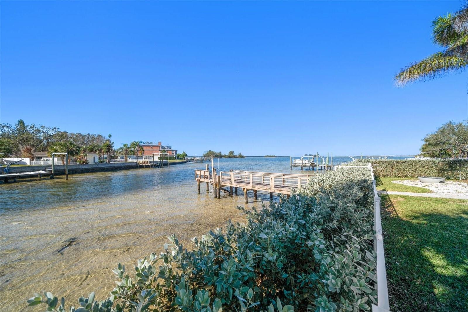 103 SHORE DR, DUNEDIN, FL, 34698