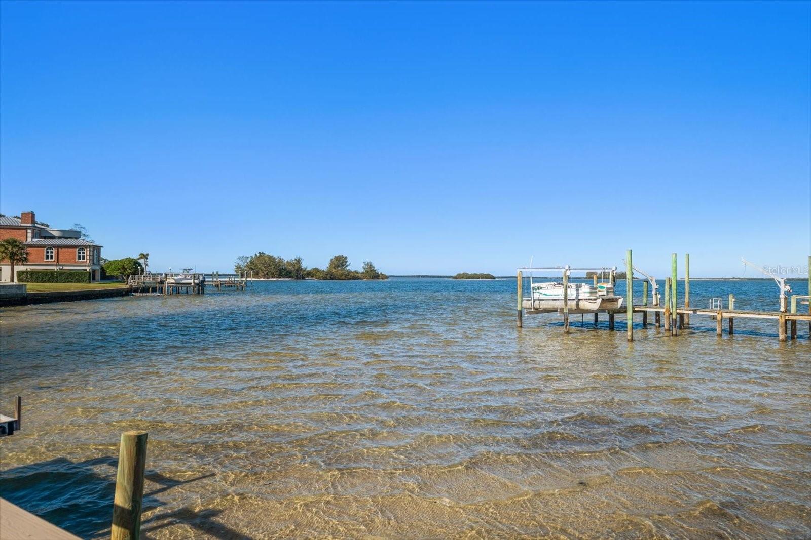 103 SHORE DR, DUNEDIN, FL, 34698