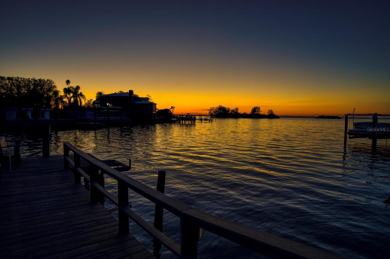 103 SHORE DR, DUNEDIN, FL, 34698