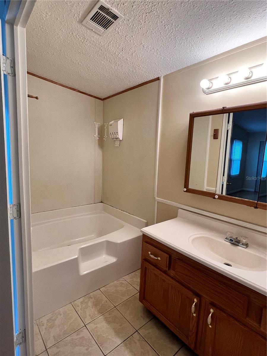 TAFT TOWN, ORLANDO, FL, 32824