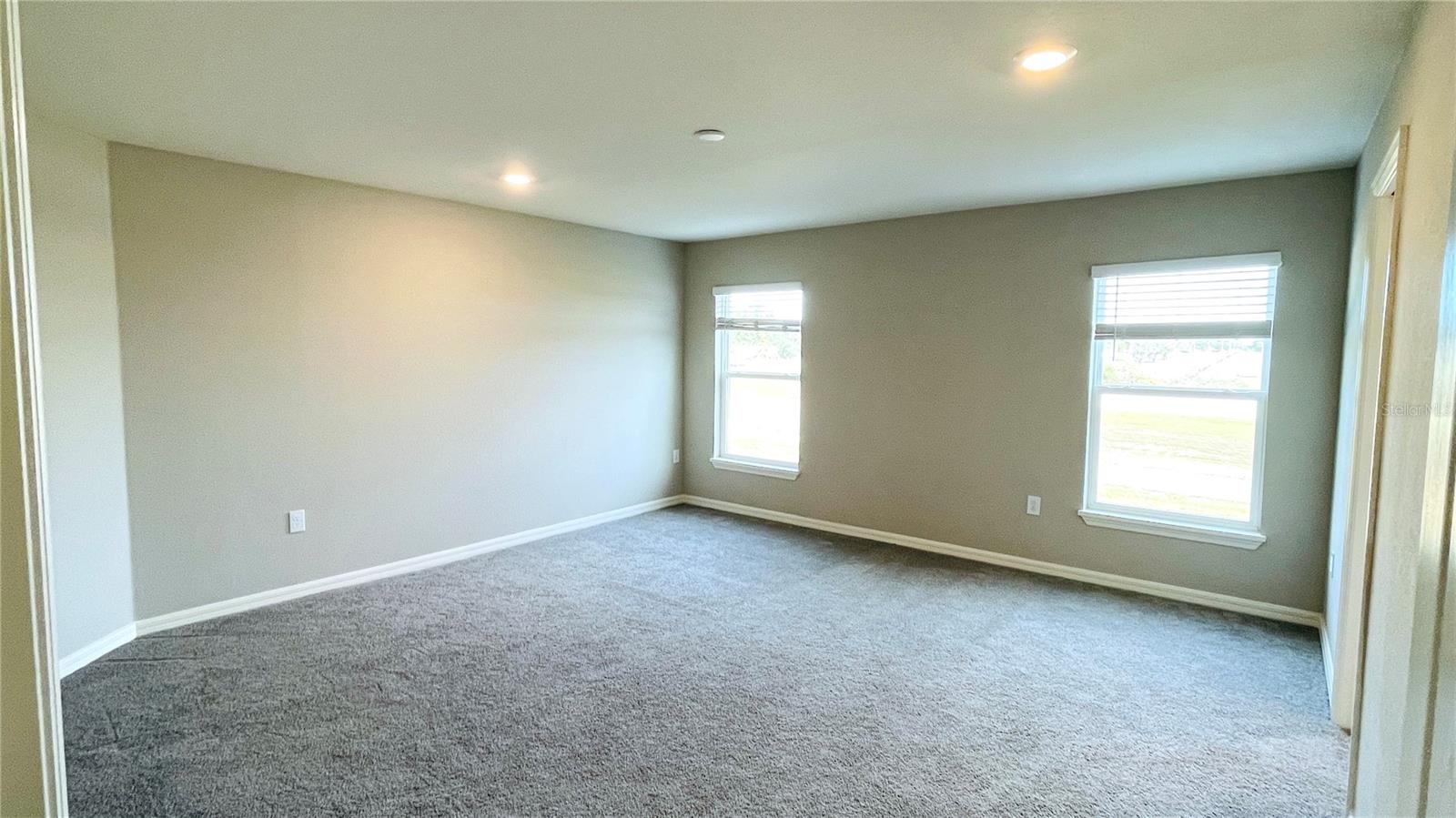1387 MOUNTAIN FLOWER LN, DAVENPORT, FL, 33837