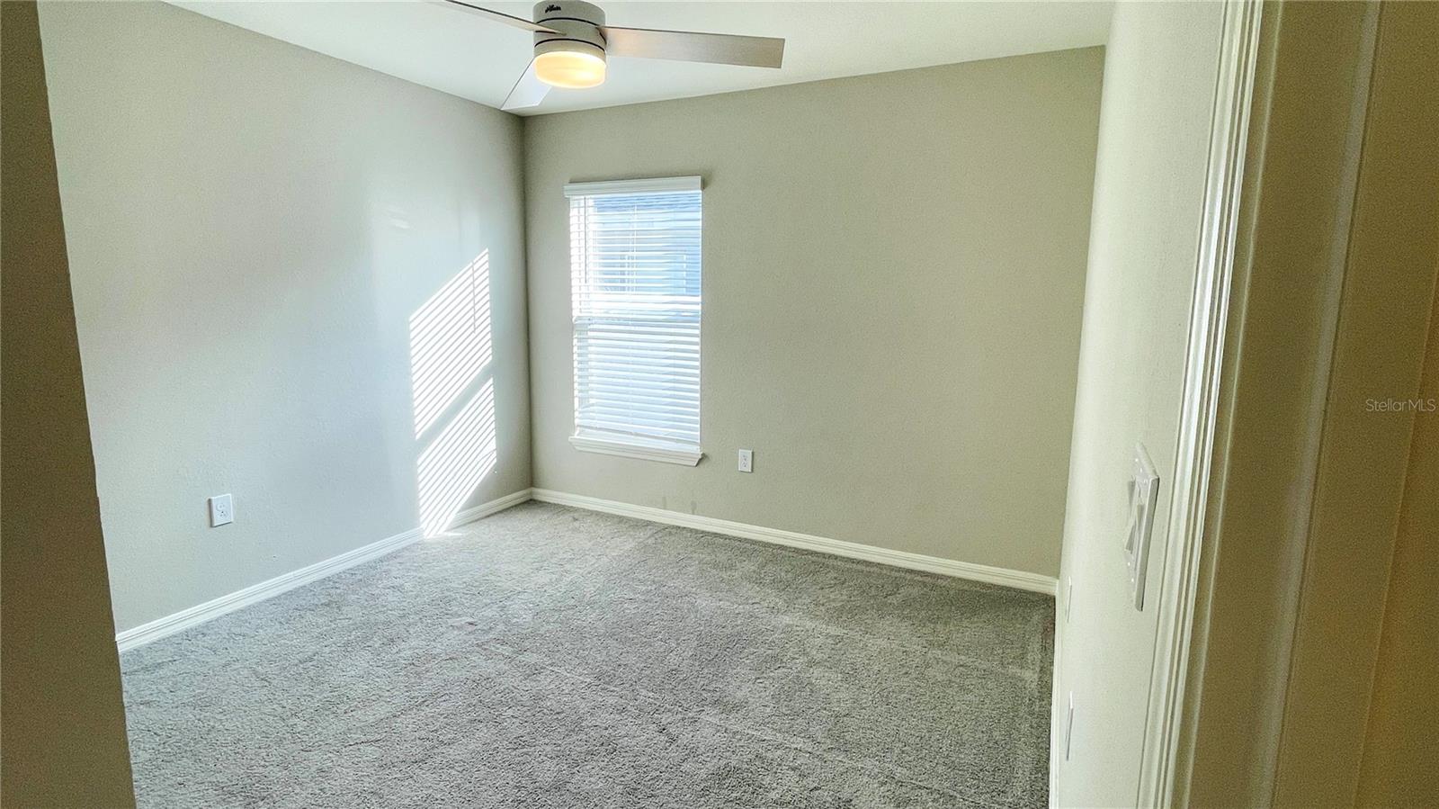 1387 MOUNTAIN FLOWER LN, DAVENPORT, FL, 33837