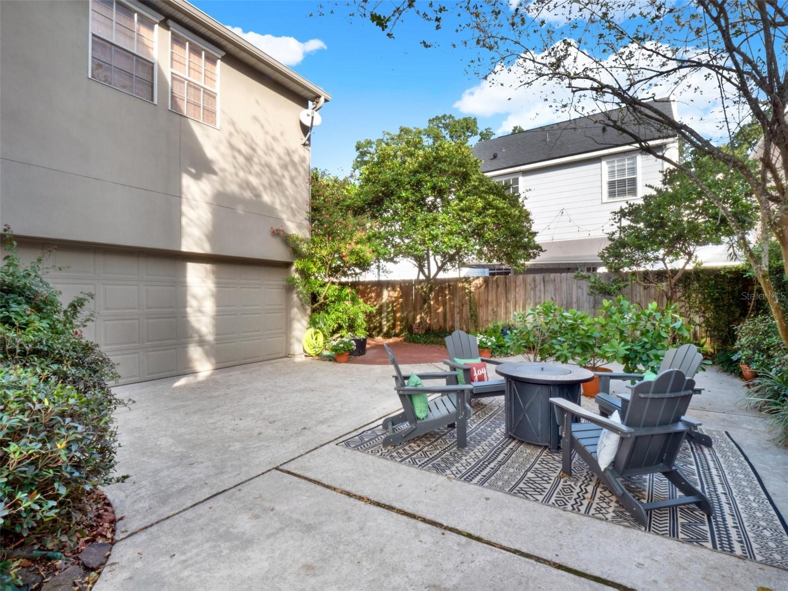 833 ELLWOOD AVE, ORLANDO, FL, 32804