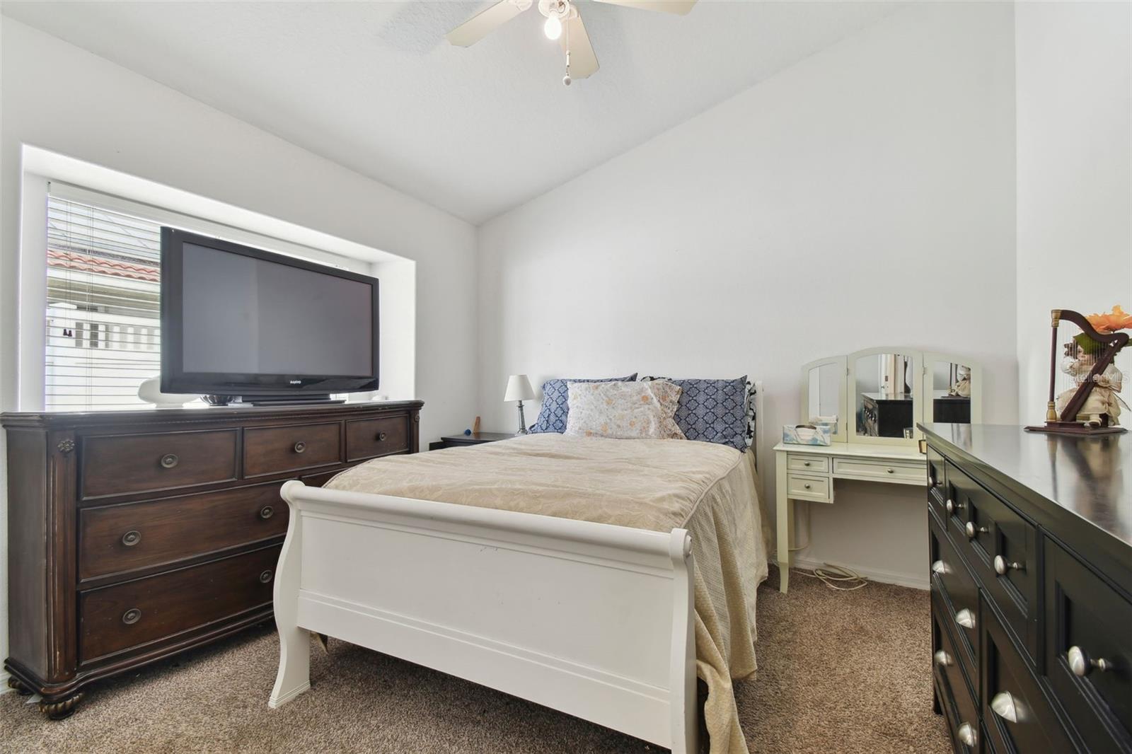 609 SALT LAKE DR, TARPON SPRINGS, FL, 34689