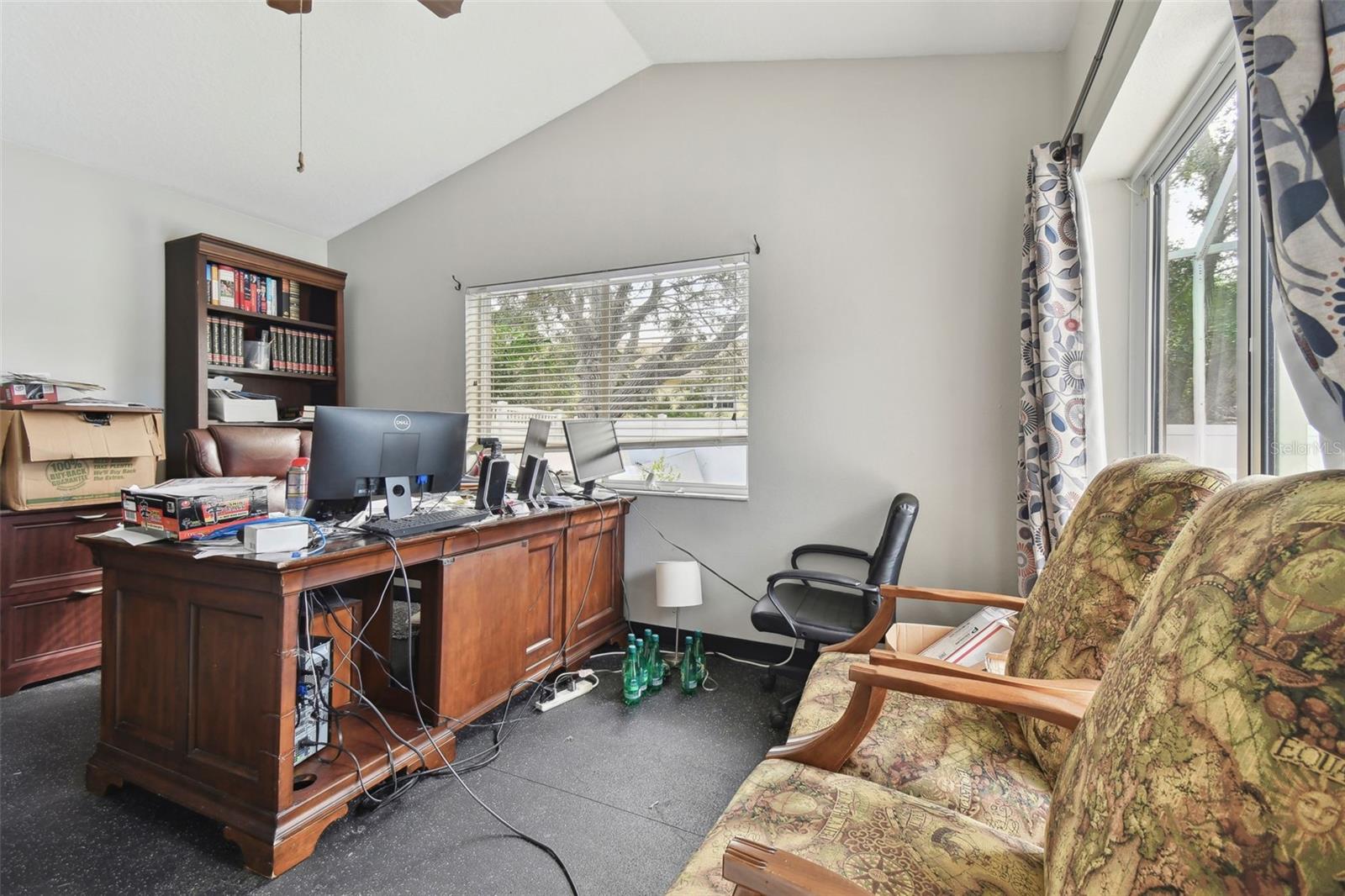 609 SALT LAKE DR, TARPON SPRINGS, FL, 34689