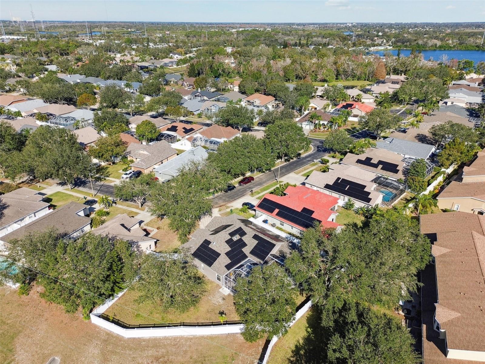 609 SALT LAKE DR, TARPON SPRINGS, FL, 34689