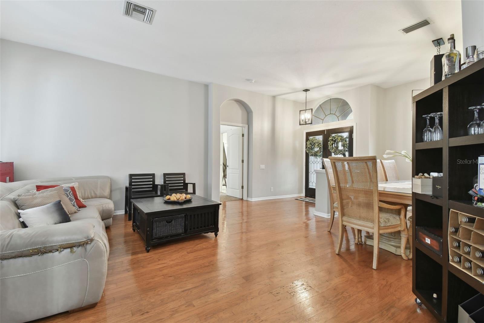 609 SALT LAKE DR, TARPON SPRINGS, FL, 34689
