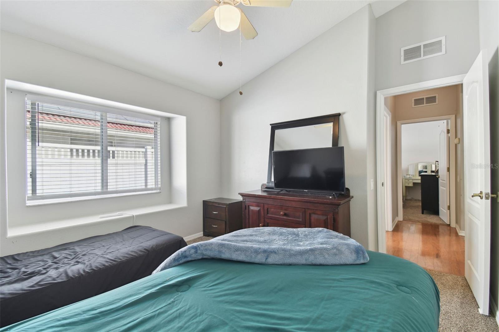 609 SALT LAKE DR, TARPON SPRINGS, FL, 34689