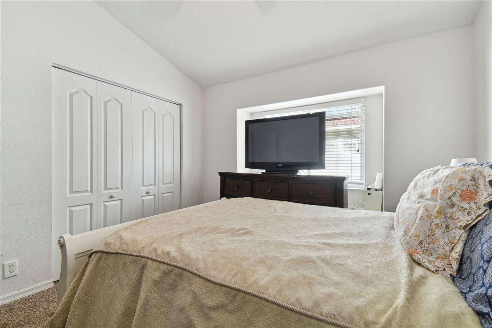 609 SALT LAKE DR, TARPON SPRINGS, FL, 34689