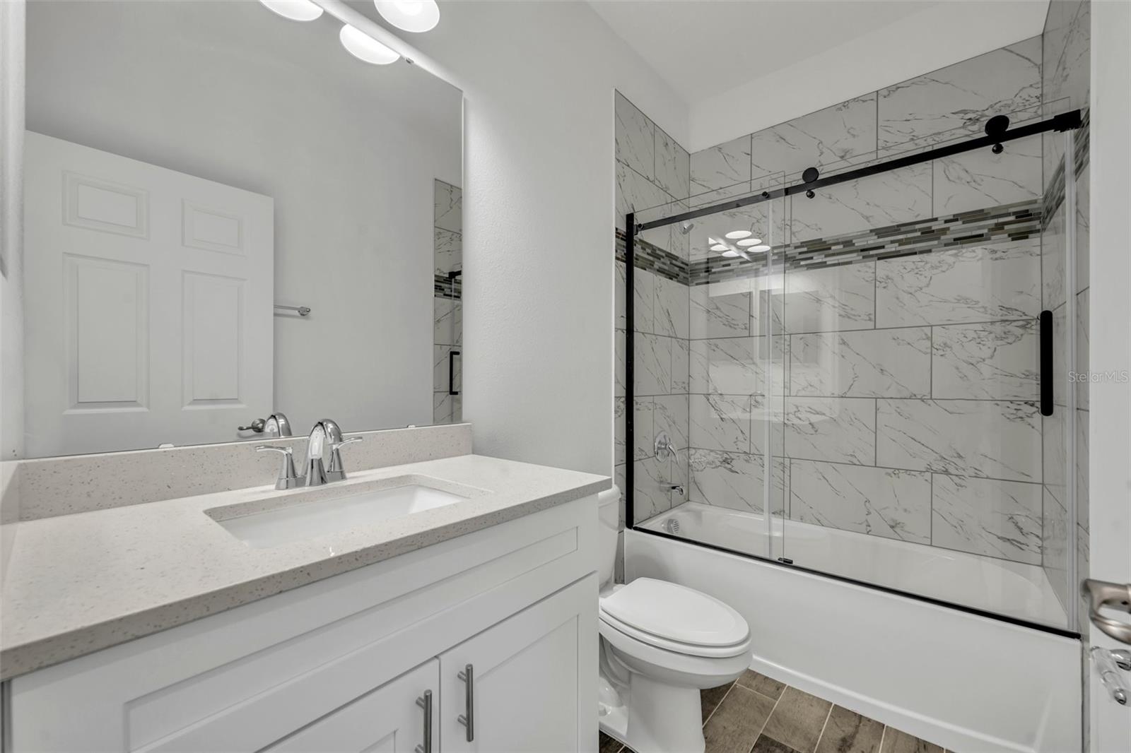 2402 WEATHERFORD DR, DELTONA, FL, 32738