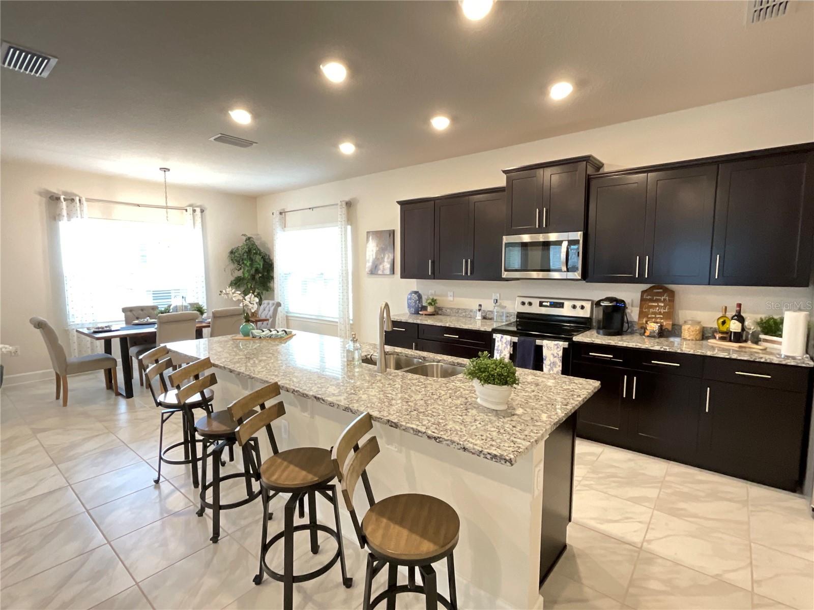 1012 ANCHORAGE STREET, LEESBURG, FL, 34748