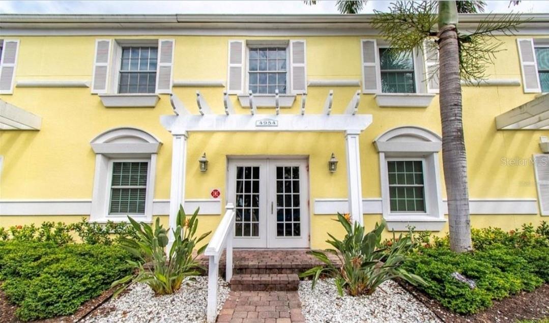 4954 BEACH DR SE #D, ST PETERSBURG, FL, 33705
