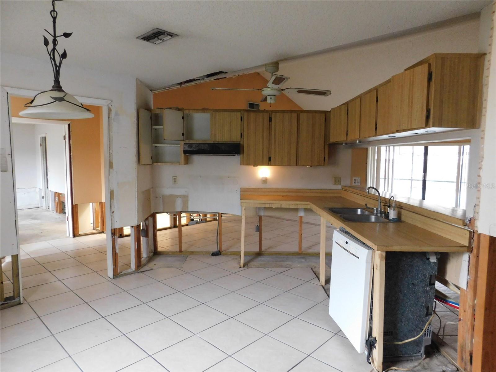 3202 CULLENDALE DR, TAMPA, FL, 33618