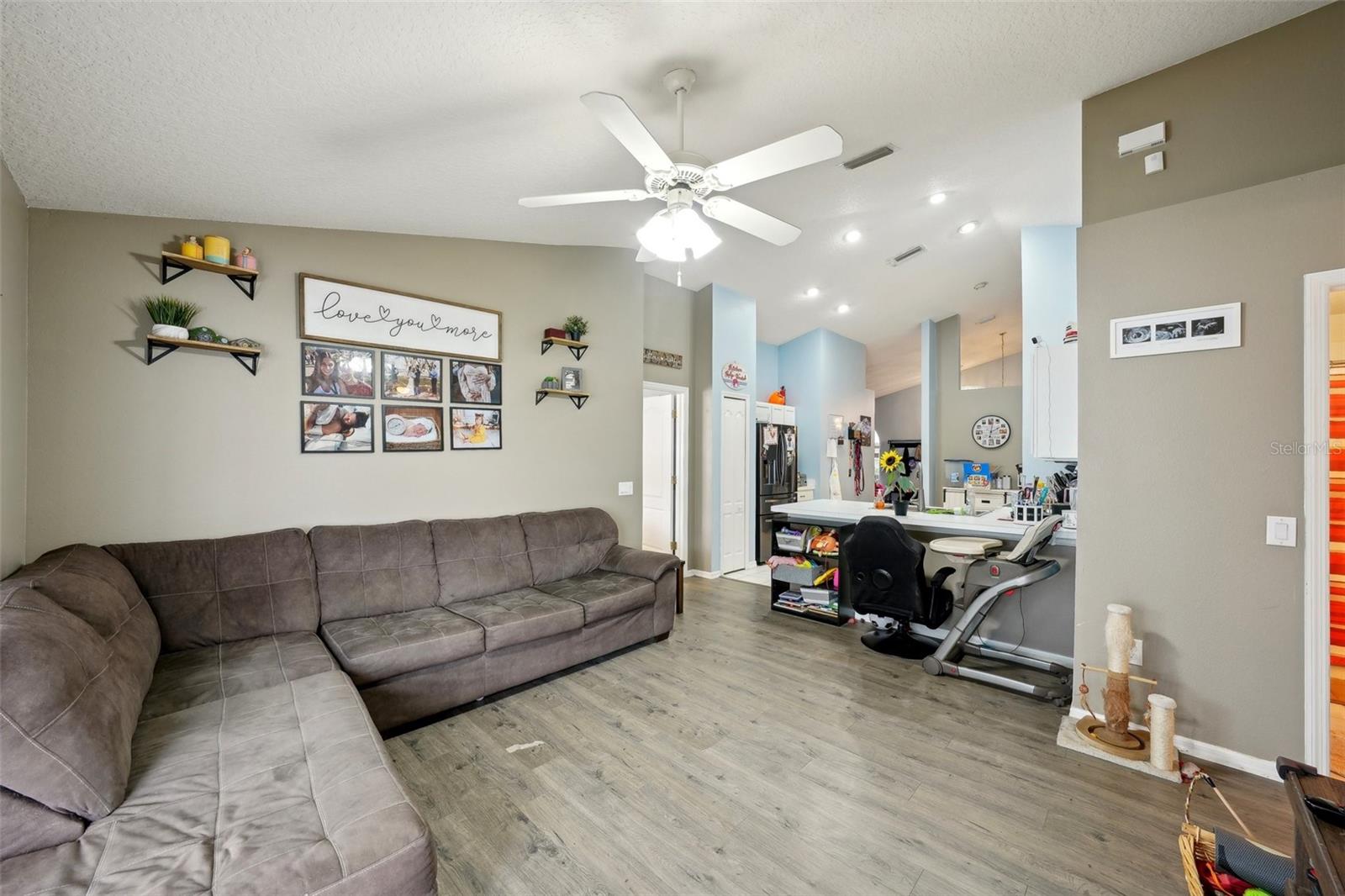 6325 CHAPEL PINES BLVD, WESLEY CHAPEL, FL, 33545