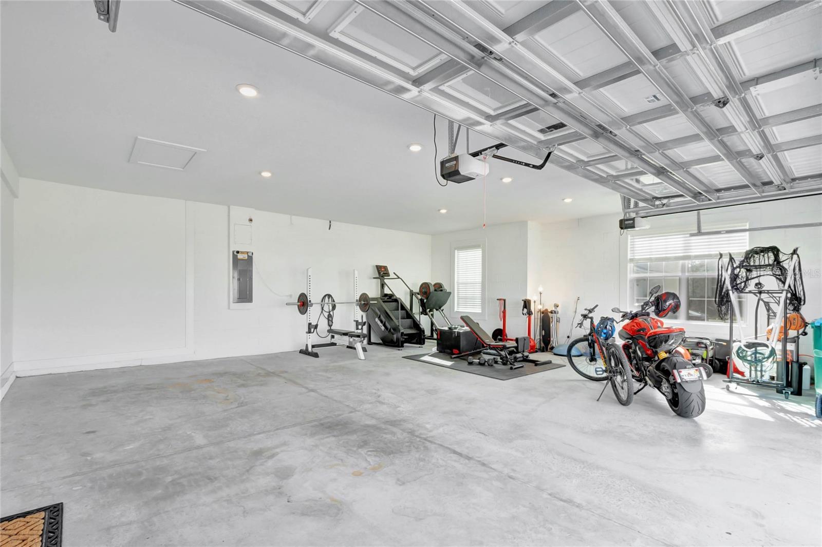 15913 WINDING BLUFF DR, MONTVERDE, FL, 34756
