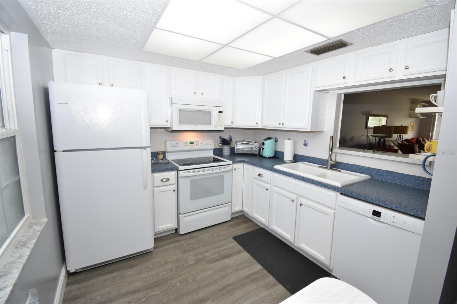 948 VIRGINIA ST #110, DUNEDIN, FL, 34698