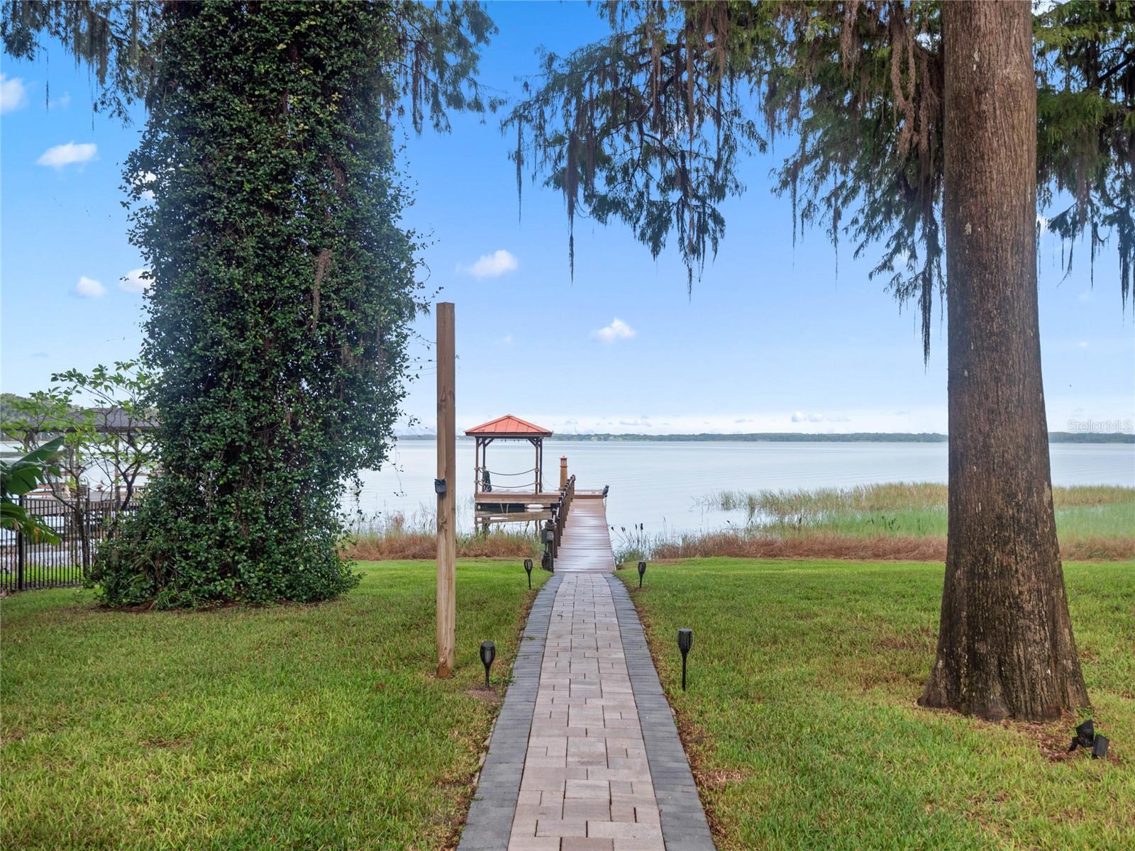 30931 SUNSET DR, TAVARES, FL, 32778