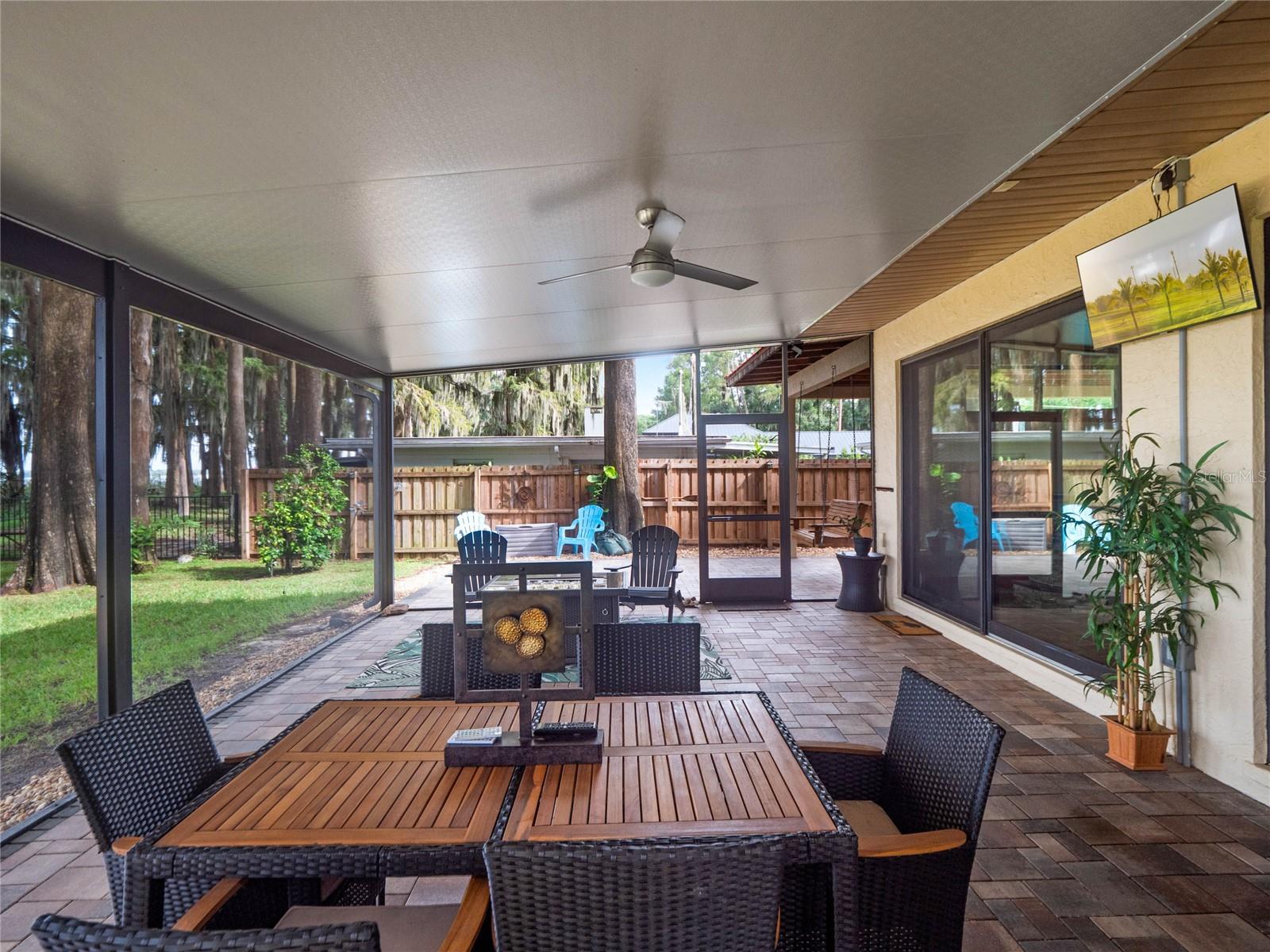 30931 SUNSET DR, TAVARES, FL, 32778