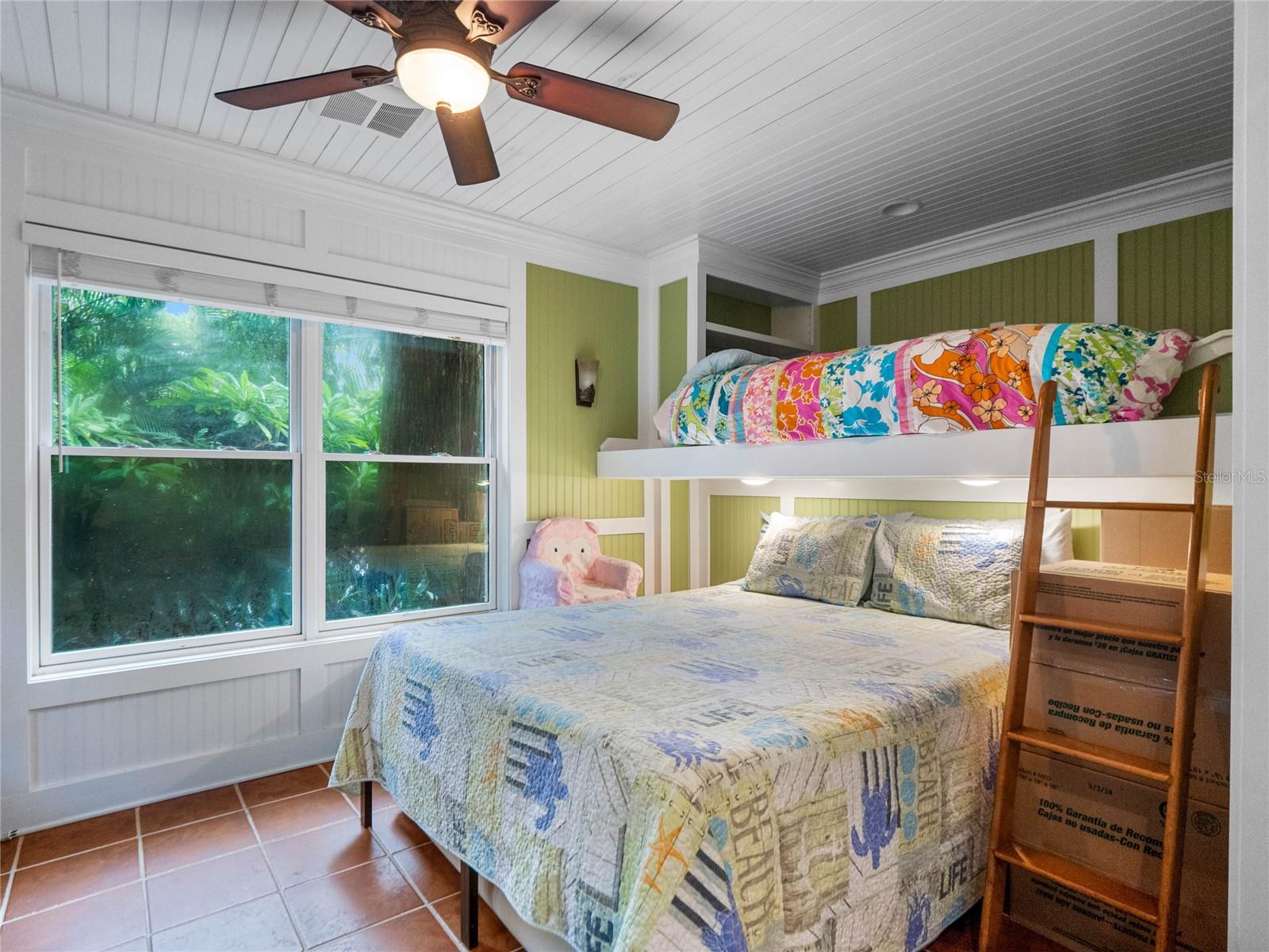 30931 SUNSET DR, TAVARES, FL, 32778
