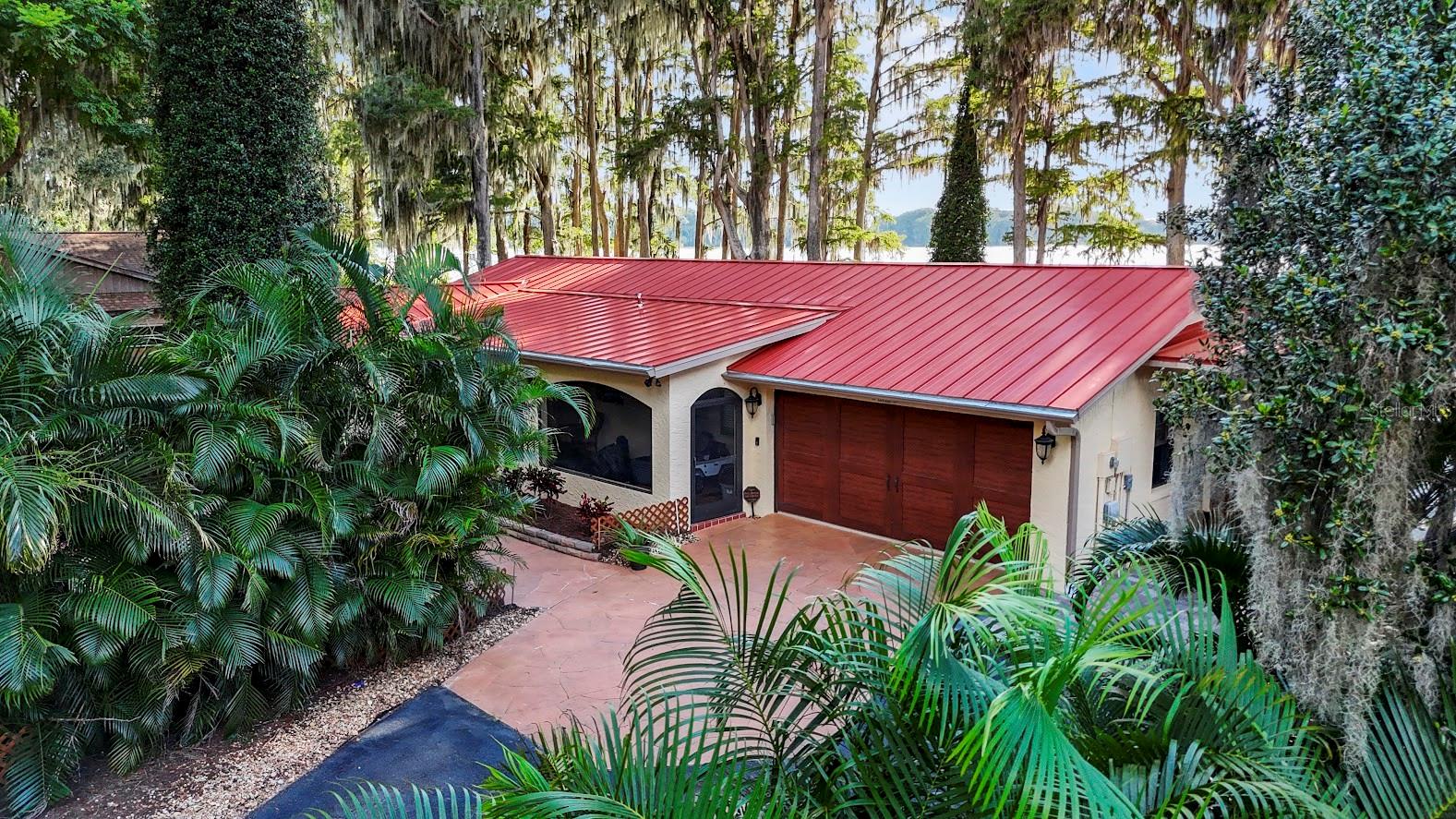 30931 SUNSET DR, TAVARES, FL, 32778