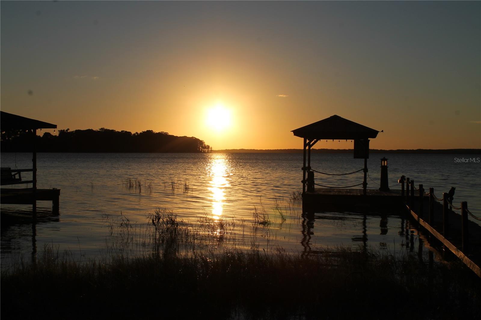 30931 SUNSET DR, TAVARES, FL, 32778