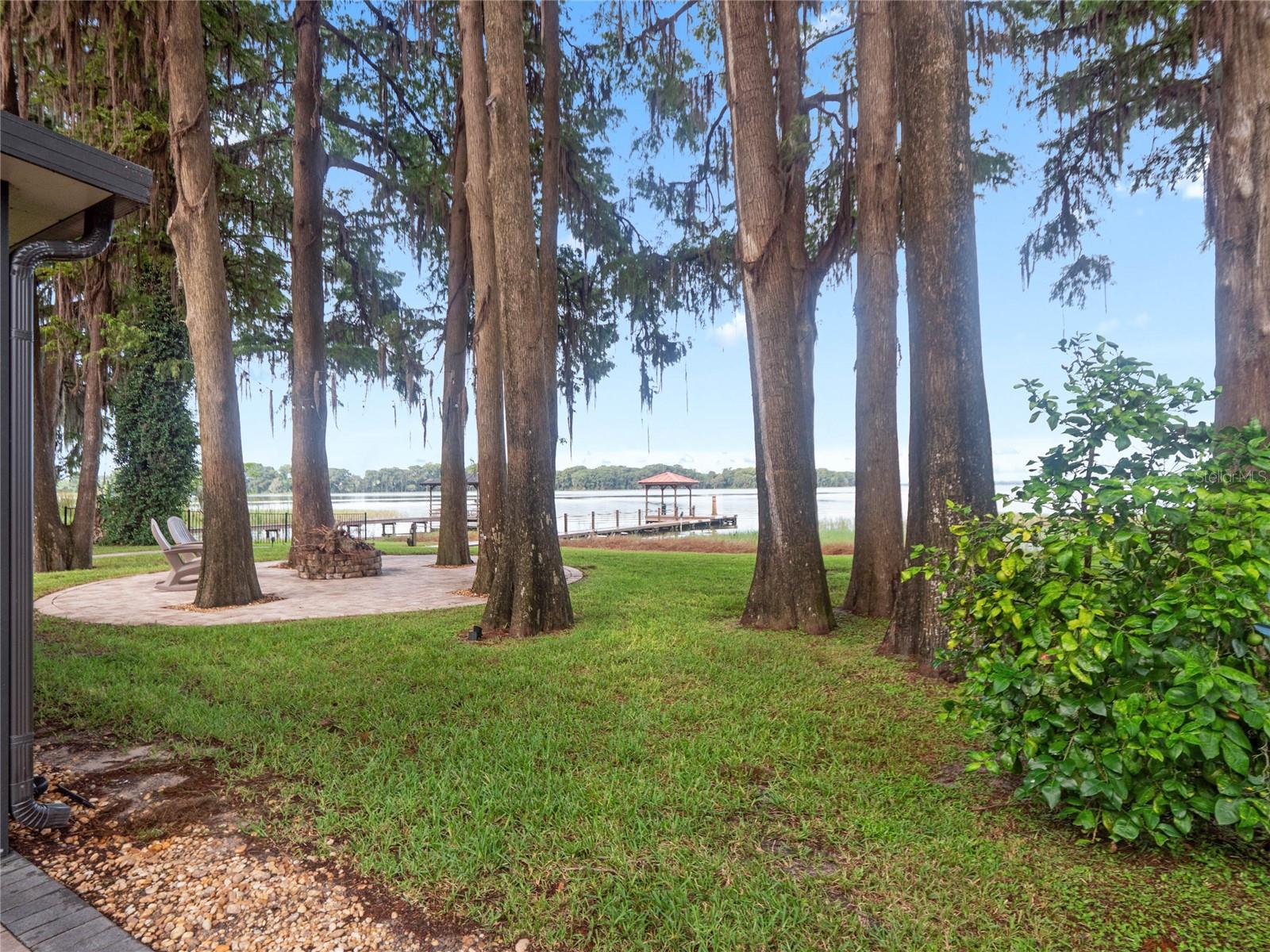 30931 SUNSET DR, TAVARES, FL, 32778