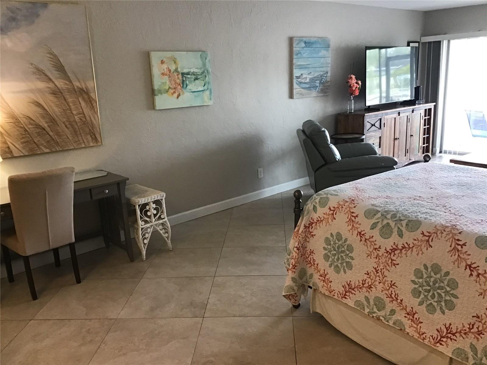 3717 46TH AVE S #2, ST PETERSBURG, FL, 33711