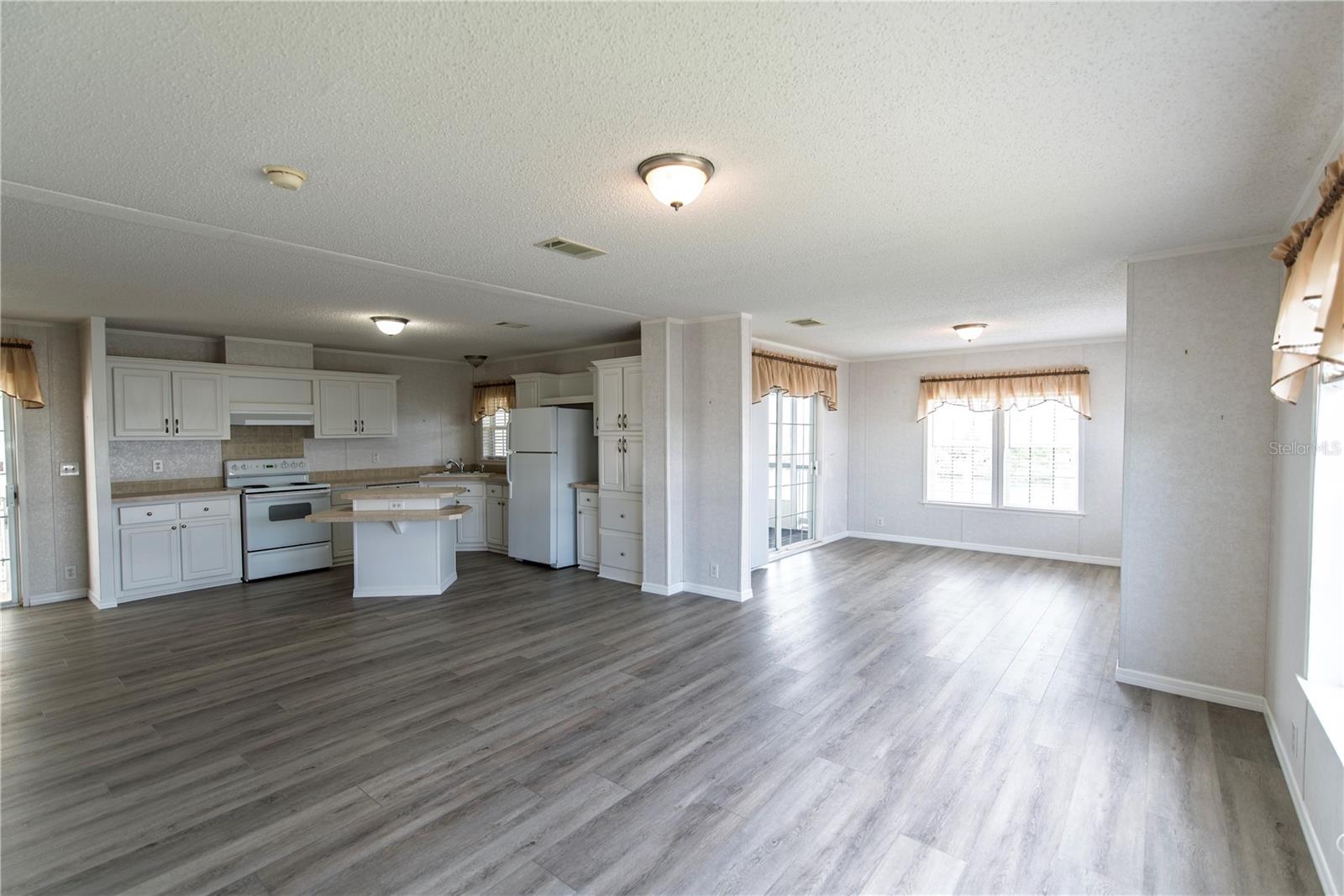 16 ALLIGATOR AVE, PUNTA GORDA, FL, 33950