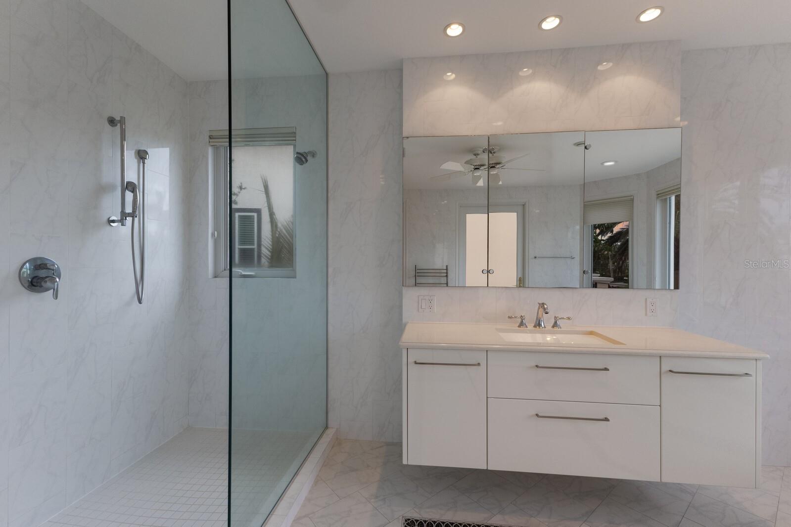 3491 BAYOU SOUND, LONGBOAT KEY, FL, 34228