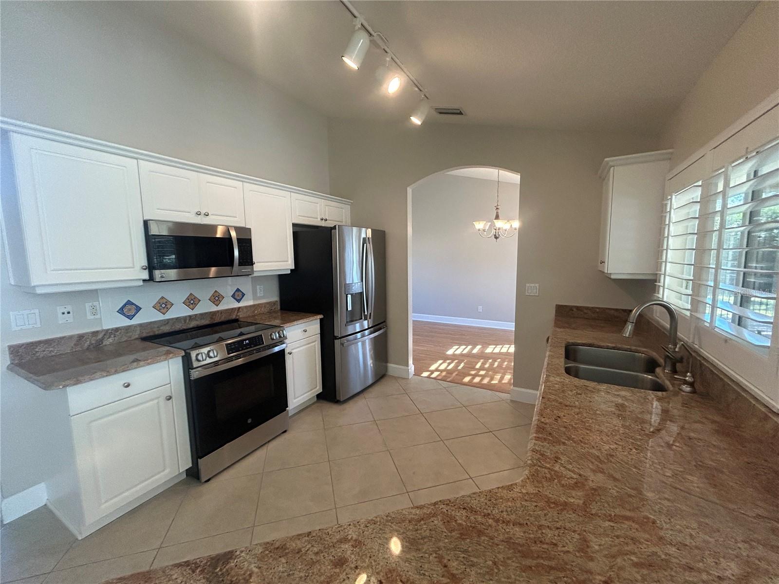 99 BAY LAKE DR, ORMOND BEACH, FL, 32174